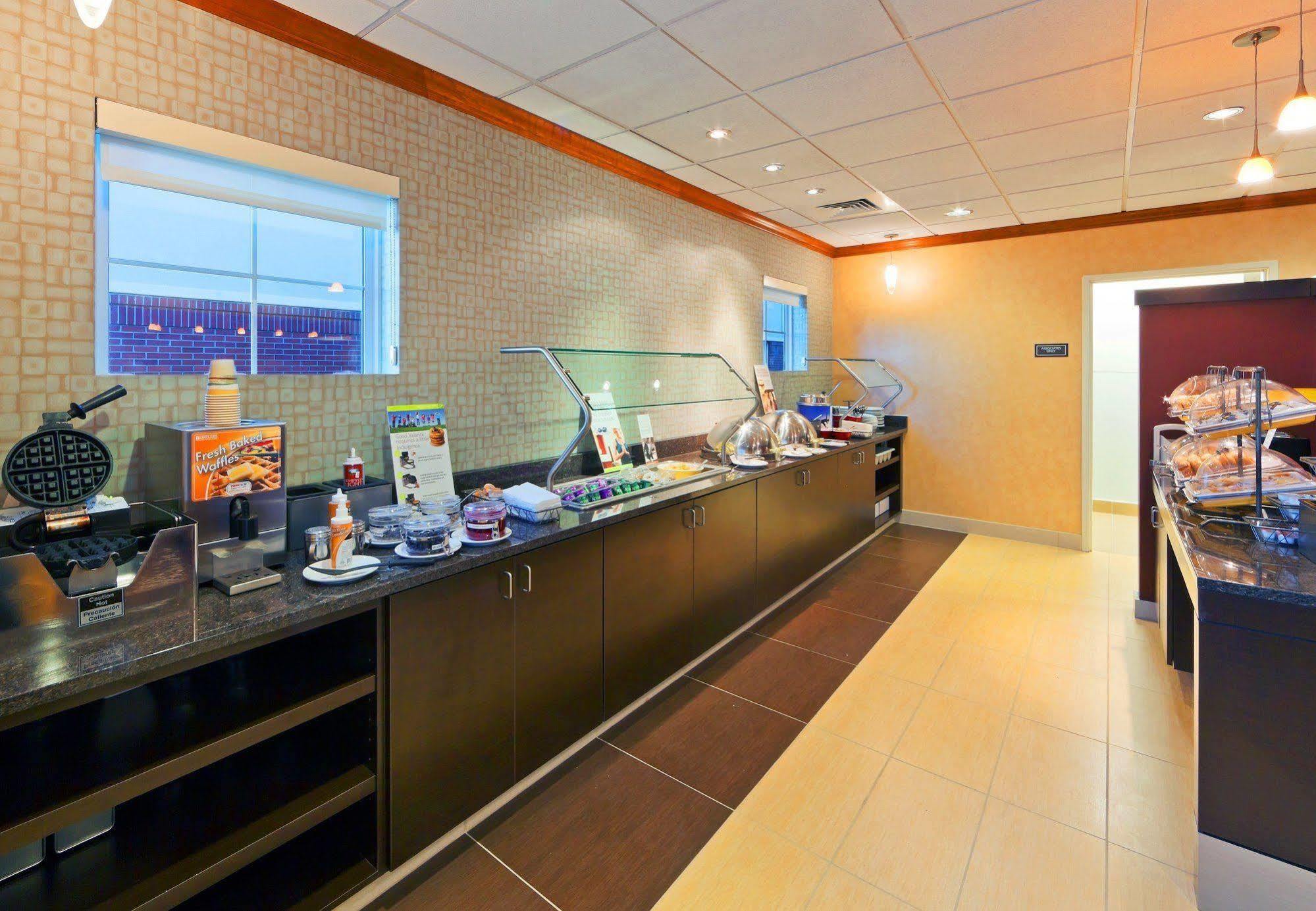 Residence Inn Boulder Longmont Restaurant photo